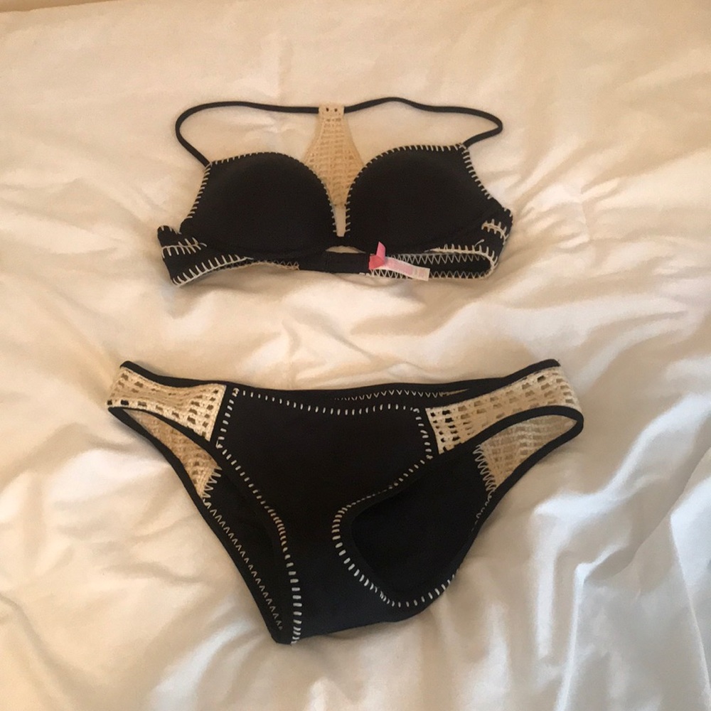 Victoria’s Secret bikini
